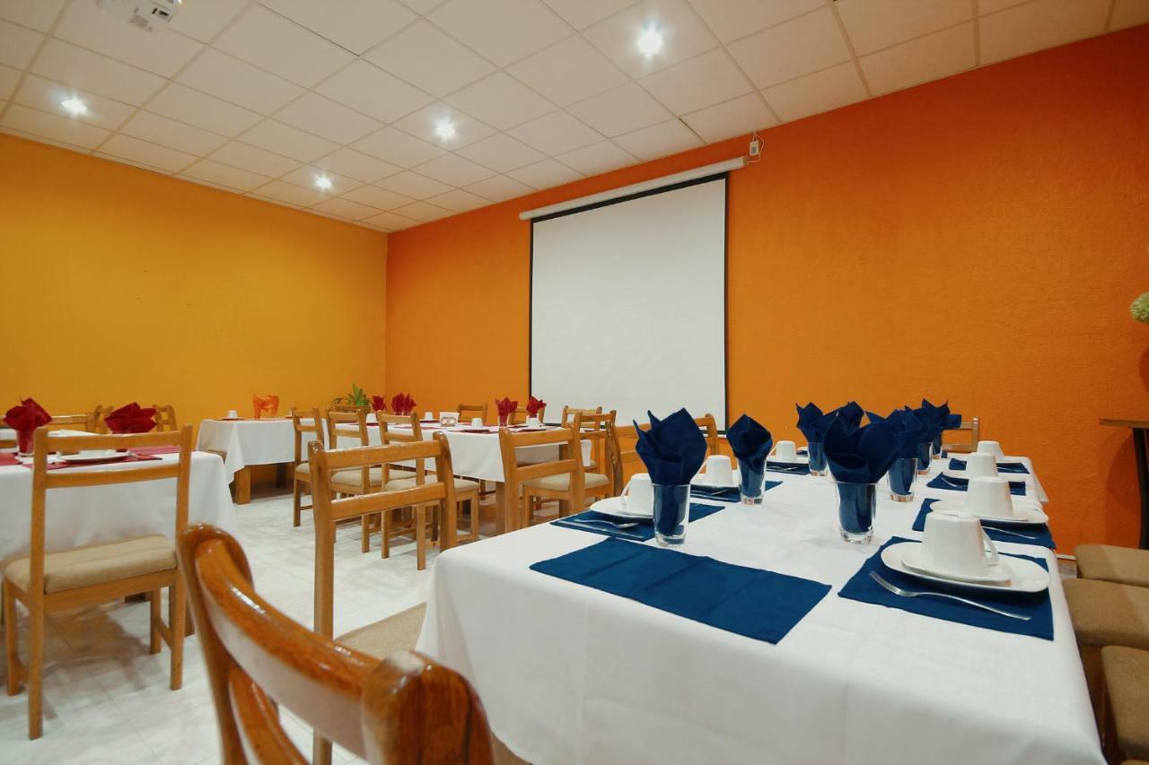 Hotel El Conquistador Monarca. Zitácuaro Esterno foto